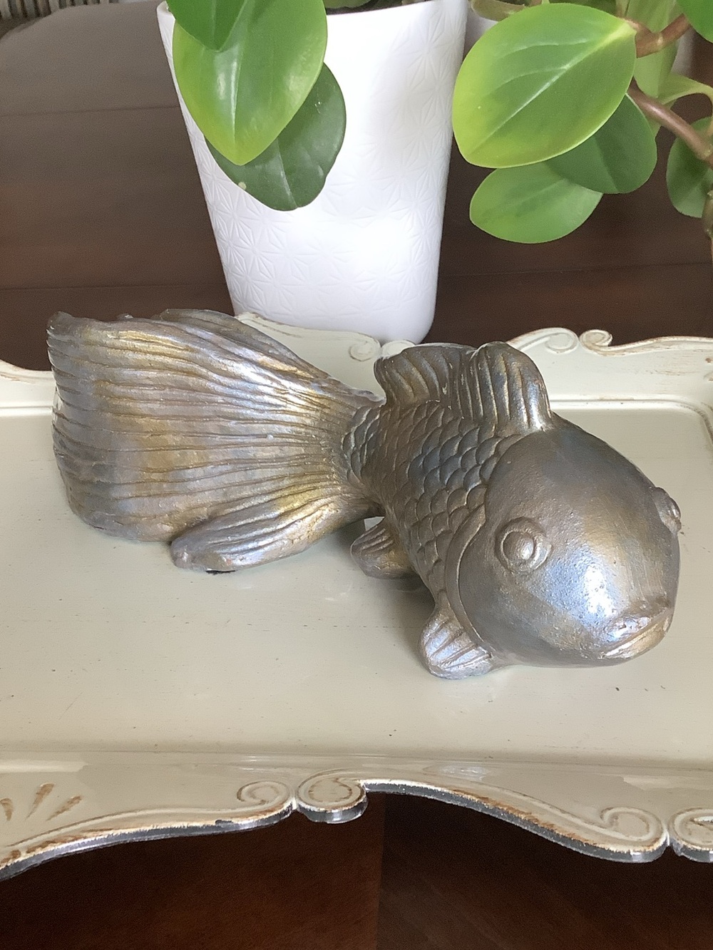 Decorative Metallic Fish Figurine – Silver and Gold Accent